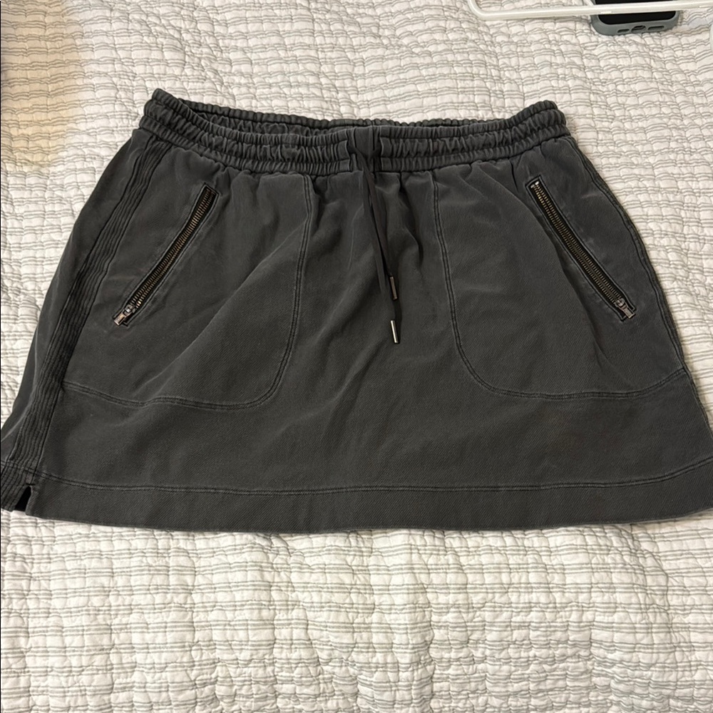 Casual Charcoal Skirt with Zipper Pockets
